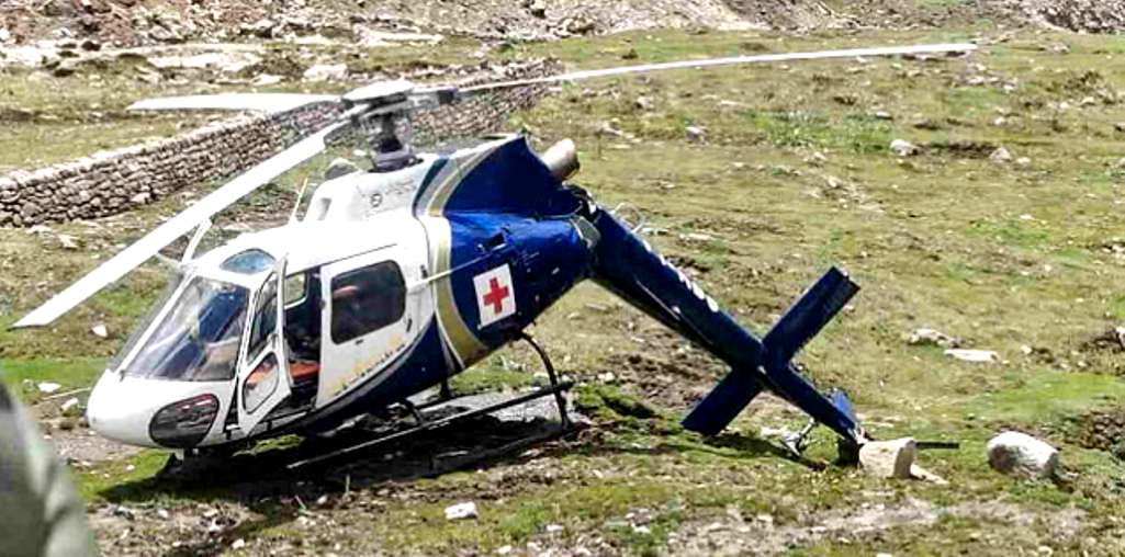 लैंडिंग के समय हेली एम्बुलेंस दुर्घटनाग्रस्त, केदारनाथ